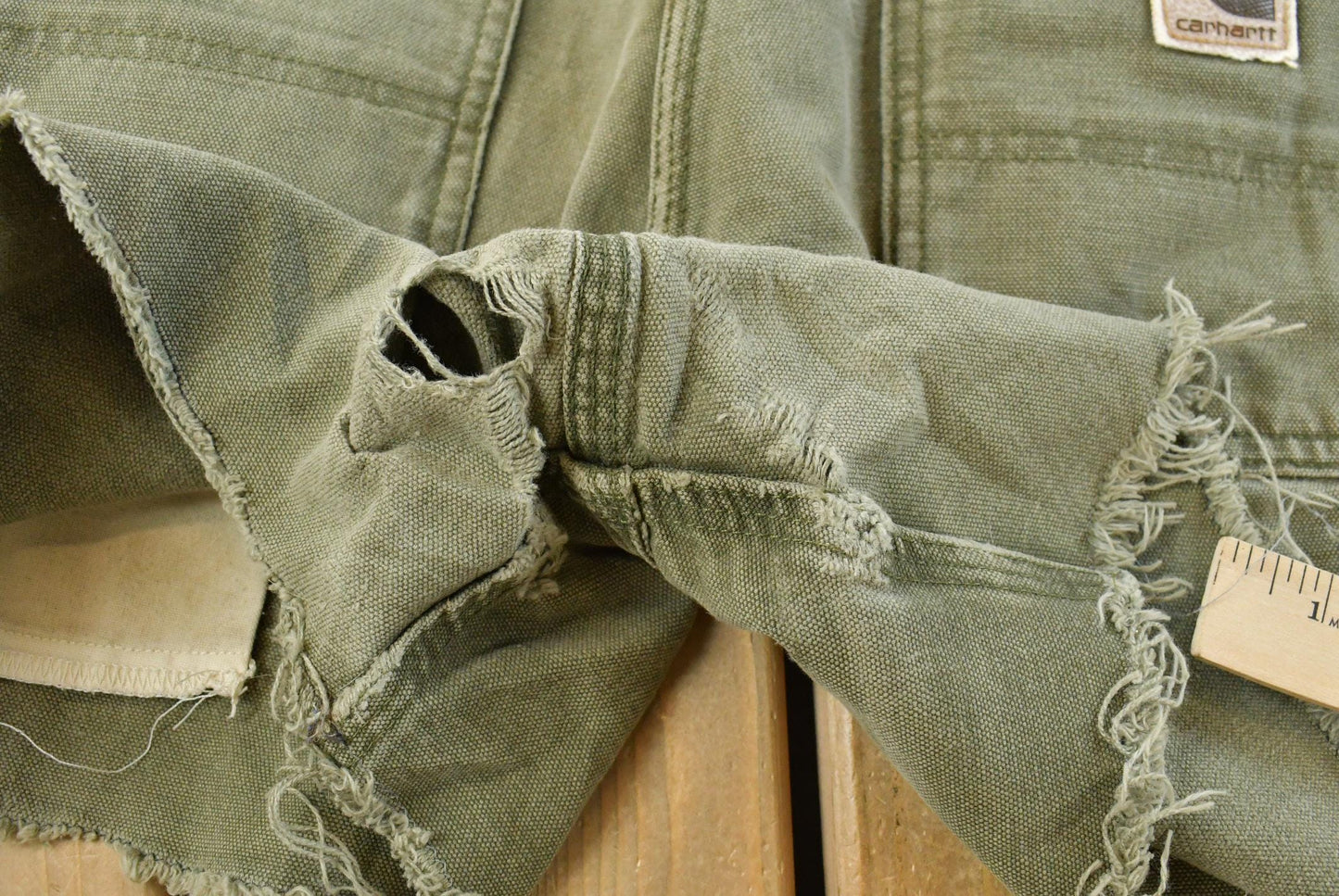 Vintage 2000s Carhartt Distressed Canvas Cutoff Shorts Men's 34