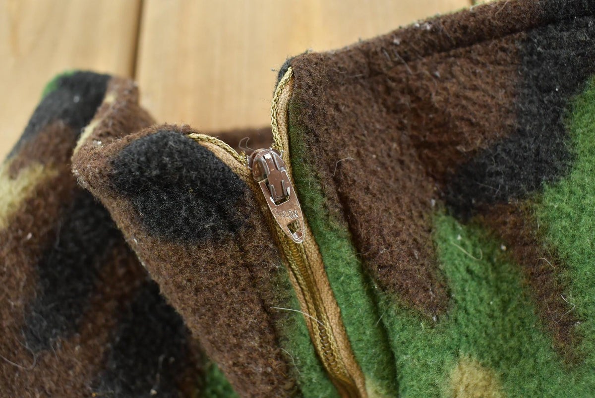 Vintage 1990s Woodland Camo Fleece Quarter Zip Up Sweatshirt Men's L