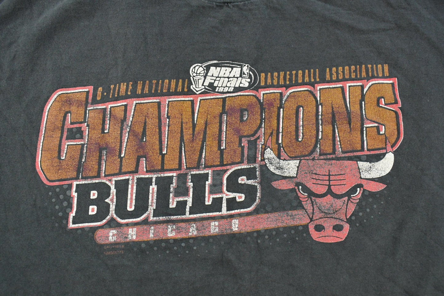 Vintage 1998 Chicago Bulls NBA Finals Basketball Graphic T-Shirt Men's 2XL / Lee Sport / 90s Sportswear / Distressed