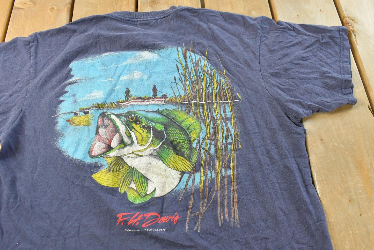 Vintage 2000s FH Davis Bass Sport Fishing Graphic Pocket T- Shirt Mens L