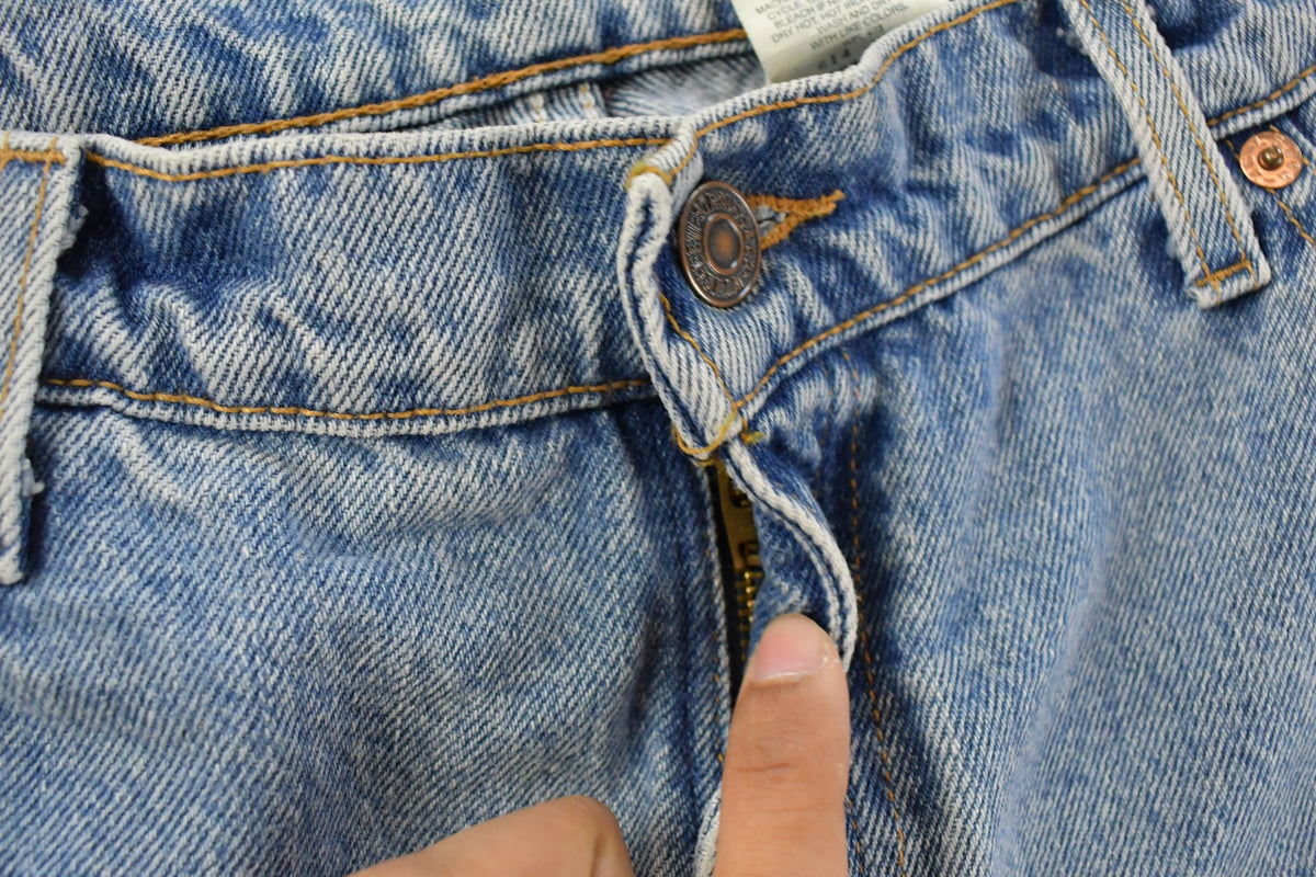 Vintage 1990s Levi's 512 Slim Straight Denim Jeans Women's 33 x 28.5