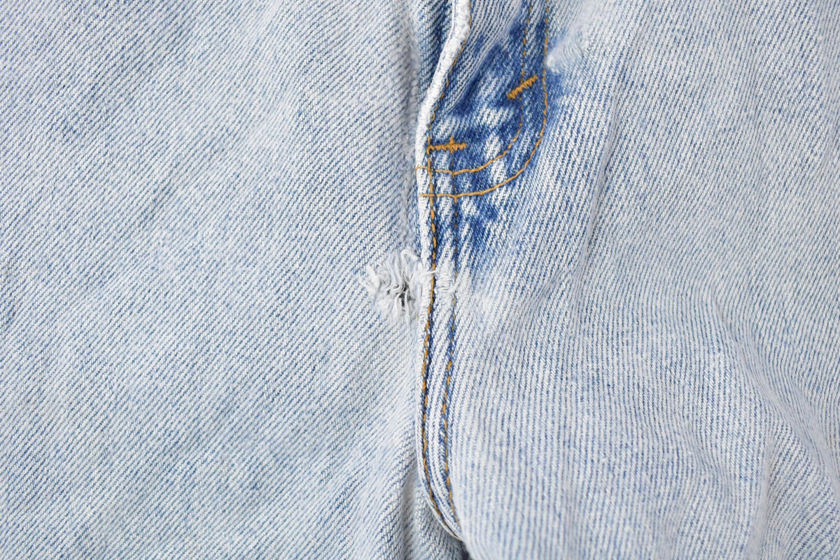 Vintage 1990s Levi's 550 Relaxed Tapered Denim Jeans Women's 27 x 28