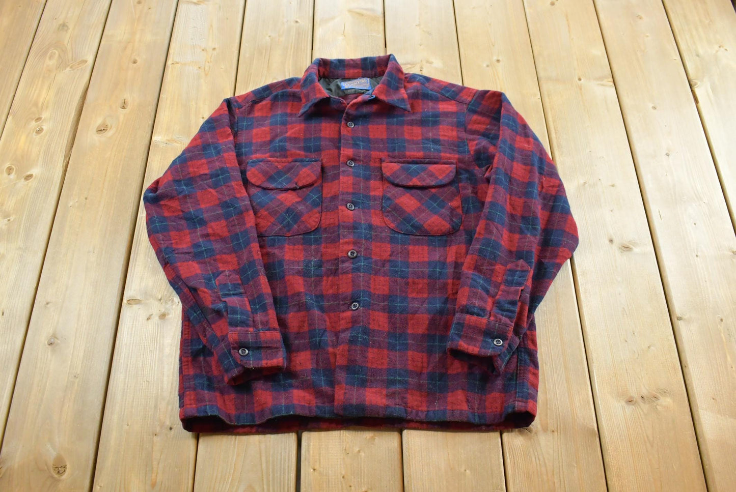 Vintage 1970s Pendleton Wool Flannel Board Shirt Men's M / Loop Collar True Vintage / 70s Robinson Dress Tartan / Made in USA