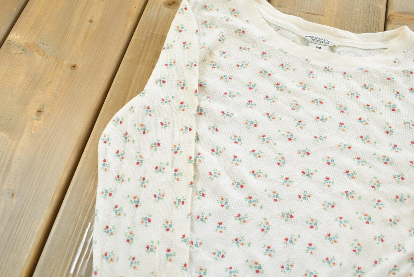 Vintage Y2K American Eagle Floral Thermal Shirt women's XS