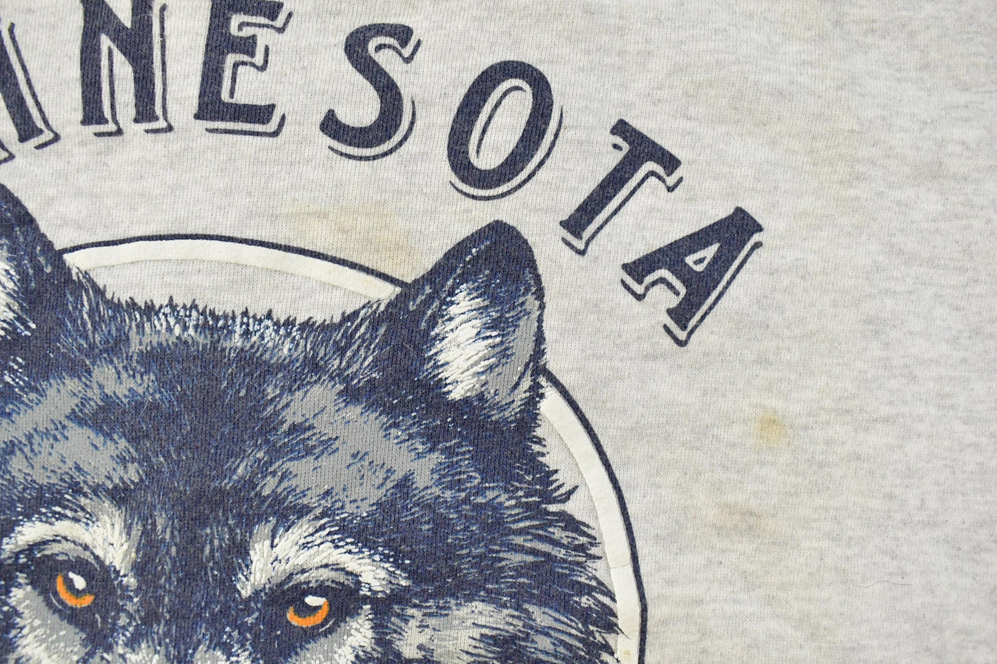 Vintage 1990s Wolf Minnesota Graphic Crewneck Sweatshirt Men's XL