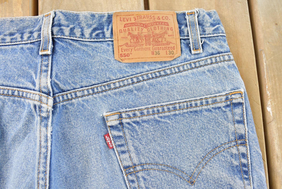 Vintage 1990s Levi's 550 Relaxed Fit Denim Jeans Men's 34 x 30