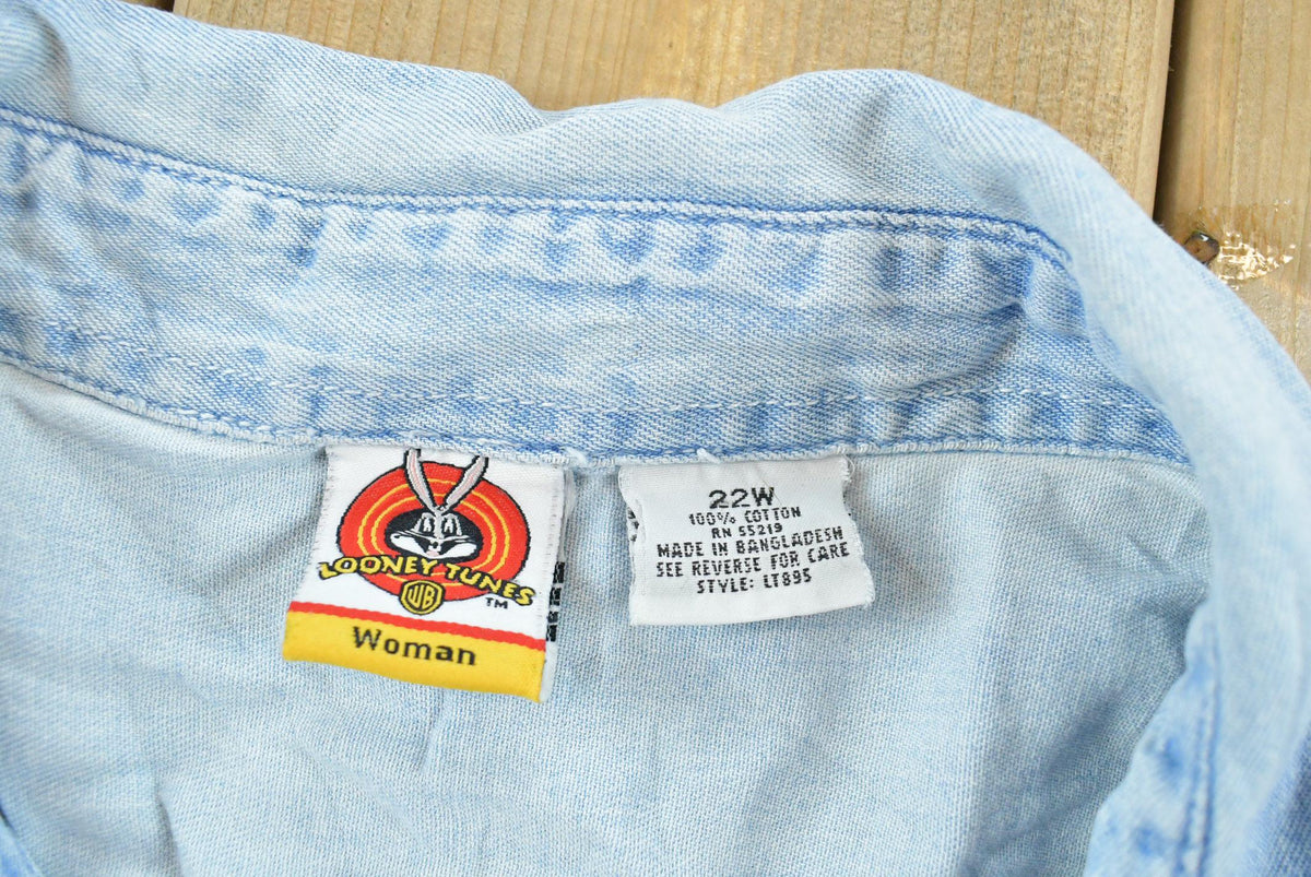Vintage 1999 Warner Bros Looney Tunes Tweety Bird Embroidered Short Sleeve Denim Shirt Women's 3XL