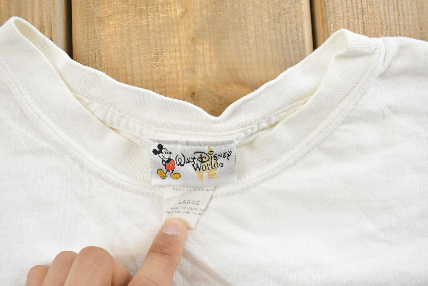 Vintage 2000s Walt Disney World Just Chillin Beach Promo T-Shirt Men's L