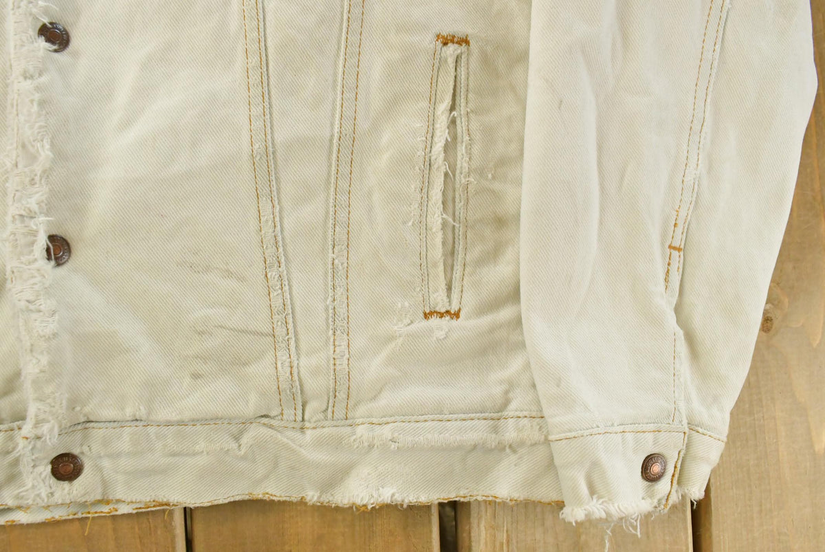 Vintage 1980s Levi's Distressed Sherpa Lined Denim Jean Jacket Men's M