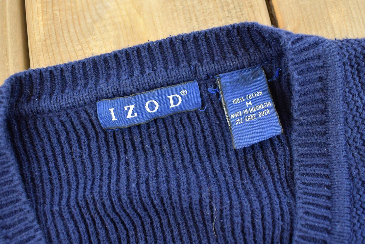 Vintage 1990s Izod Embroidered Logo Cotton Knit Sweater Men's M