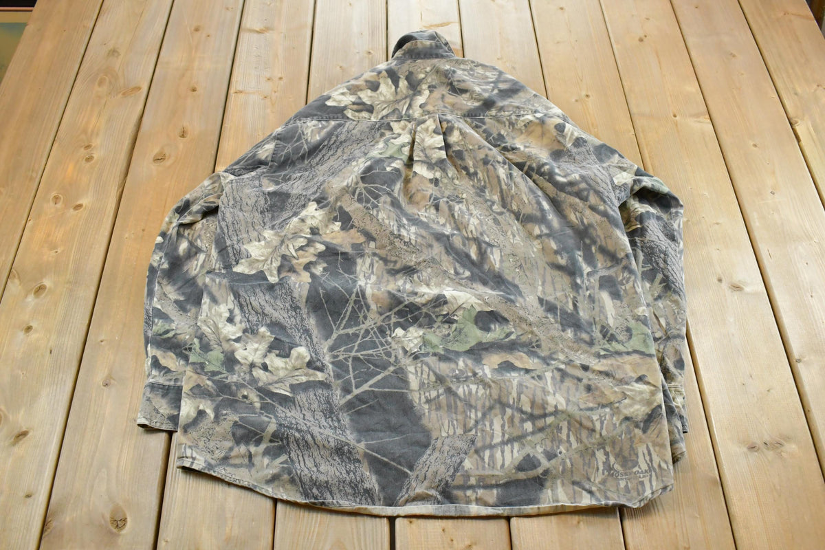 Vintage 1990s Mossy Oak Tree Camo Button Up Shirt Men's XL / 90s Button Up / Outdoorsman / Hunting Shirt
