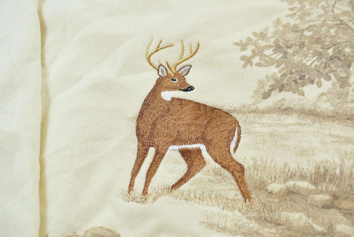 Vintage 1990s Embroidered Deer Crewneck Sweatshirt Men's XL / 90s Streetwear / Artisans / Made in USA / Animals / Hunting Outdoorsman