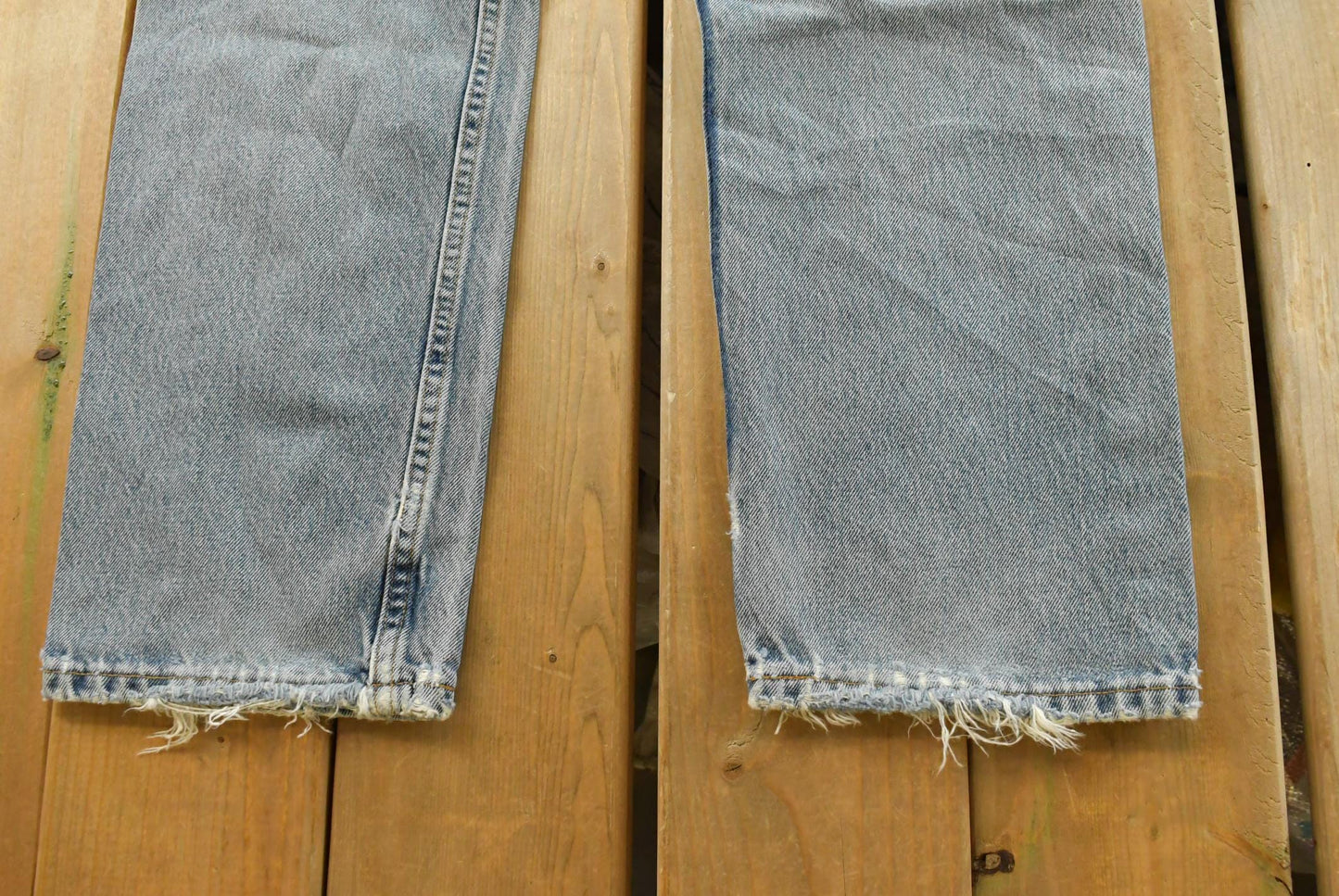 Vintage 1990s Levi's 505 Regular Straight Fit Denim Blue Jeans Men's 32 x 29