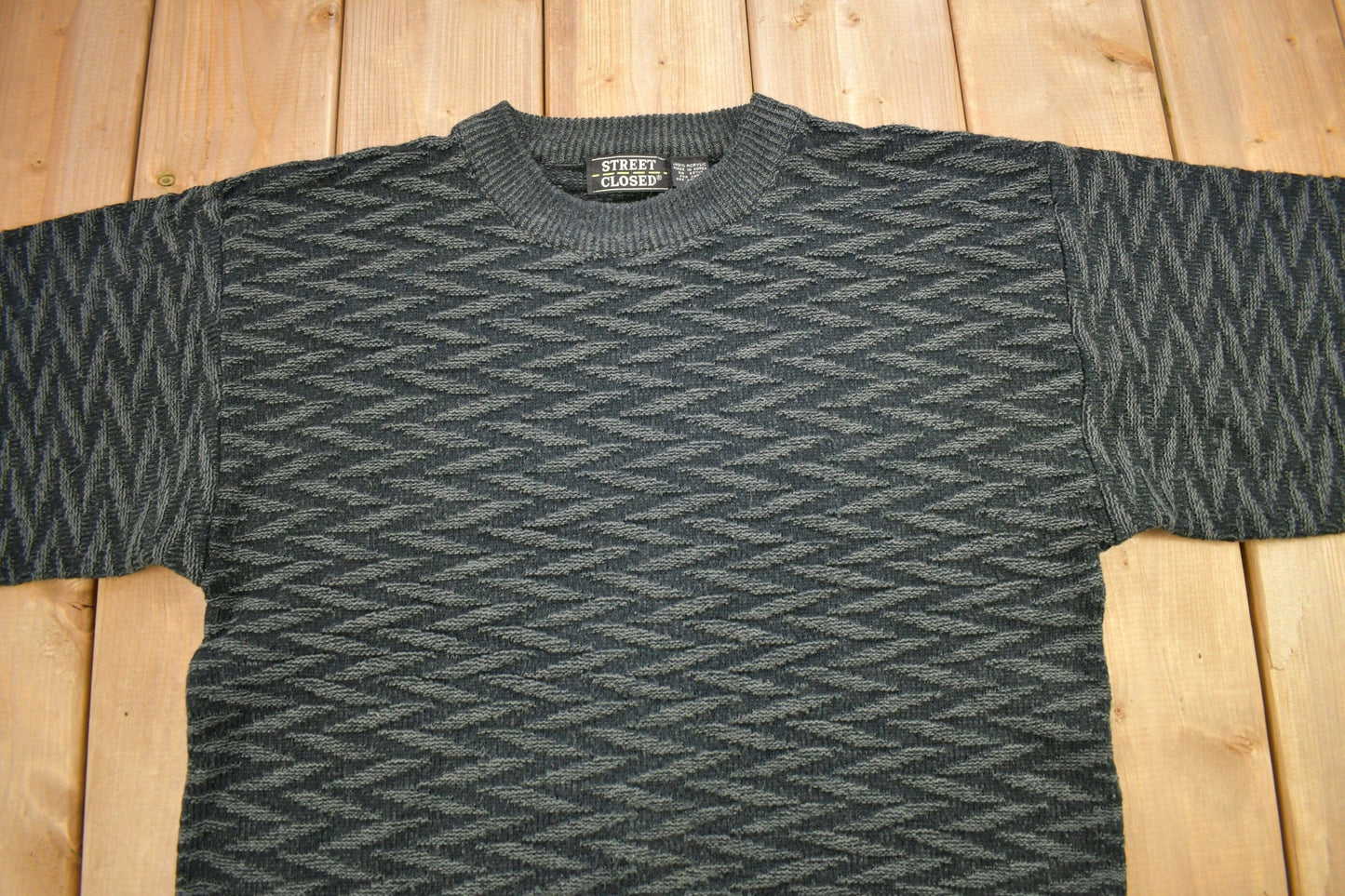 Vintage 1990s Street Closed Striped Knitted Crewneck Sweater Men's Medium