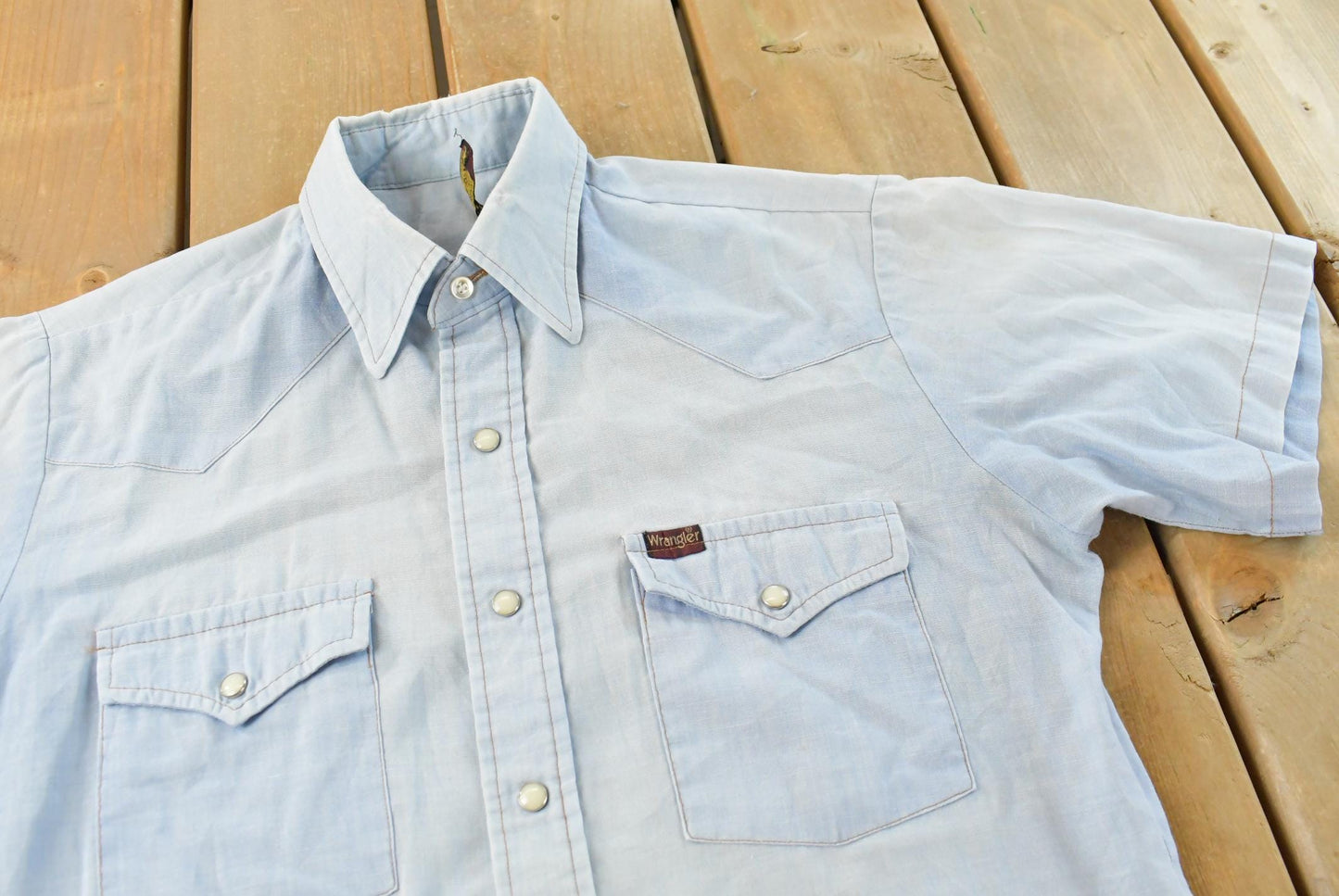 Vintage 1980s Wrangler Denim South Western Style Pearl Snap Button Up Chambray Short Sleeve Shirt Mens M