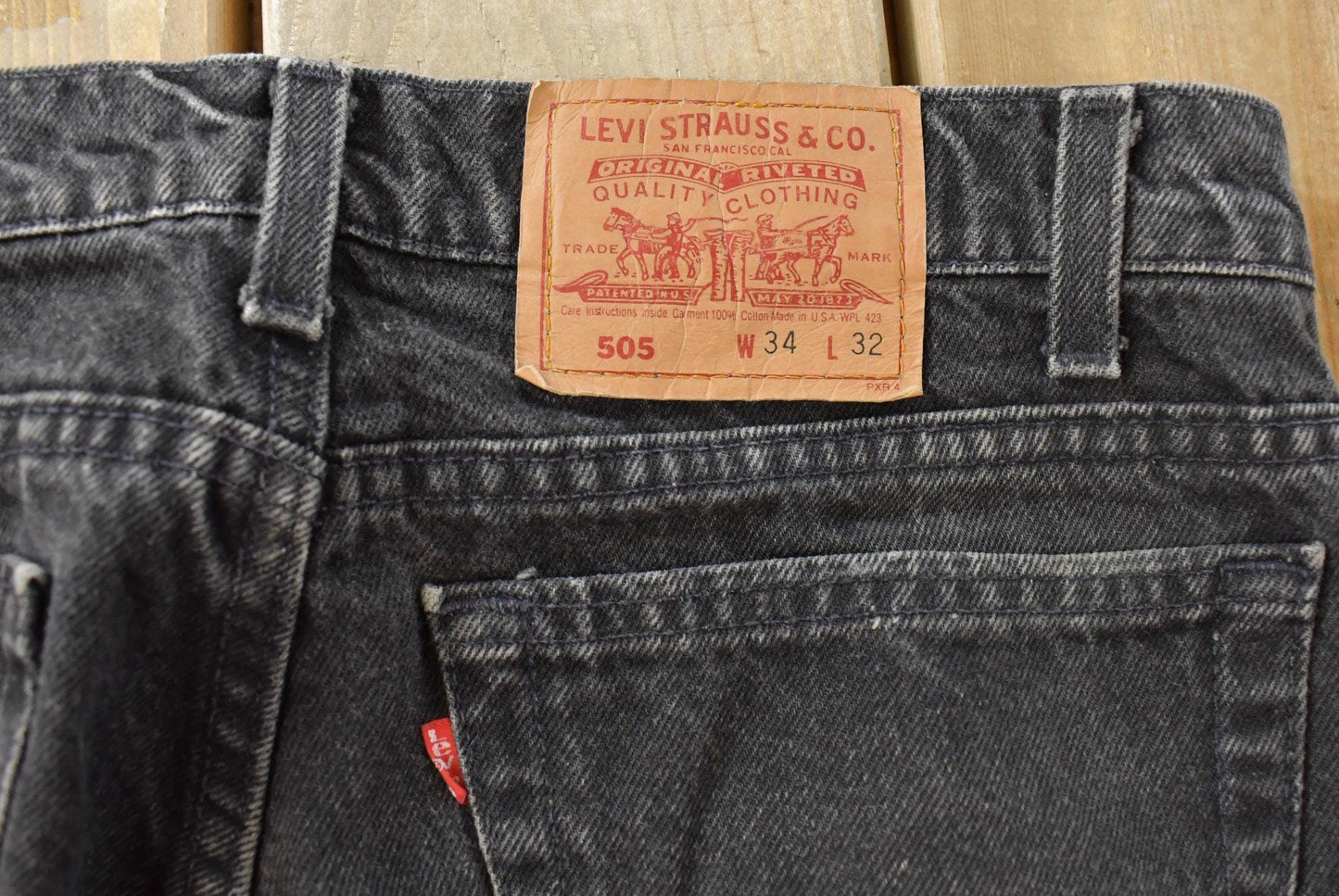 Vintage 1990s Levi's 505 Regular Fit Denim Jeans Men's 33 x 31
