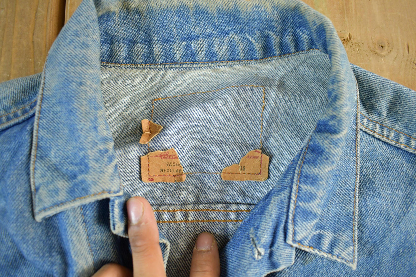 Vintage 1980s Levi's Denim Jean Trucker Jacket Men's Small