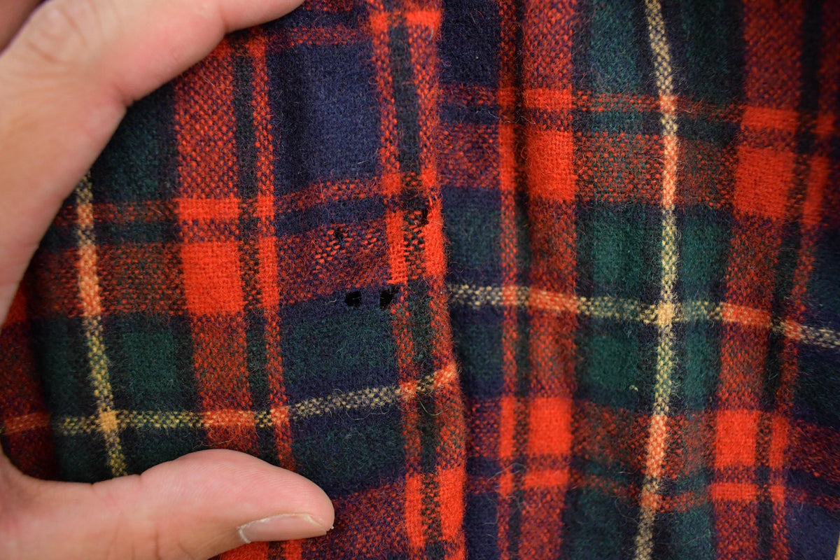 Vintage 1990s Cumberland Checkered Flannel Button Up Shirt Men's L
