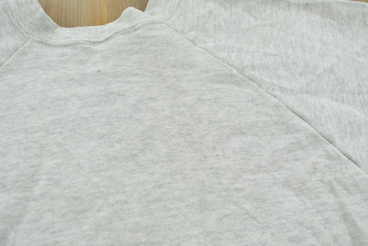 Vintage 1990s Embroidered Teddy Bear Love Raglan Crewneck Sweatshirt Men's S