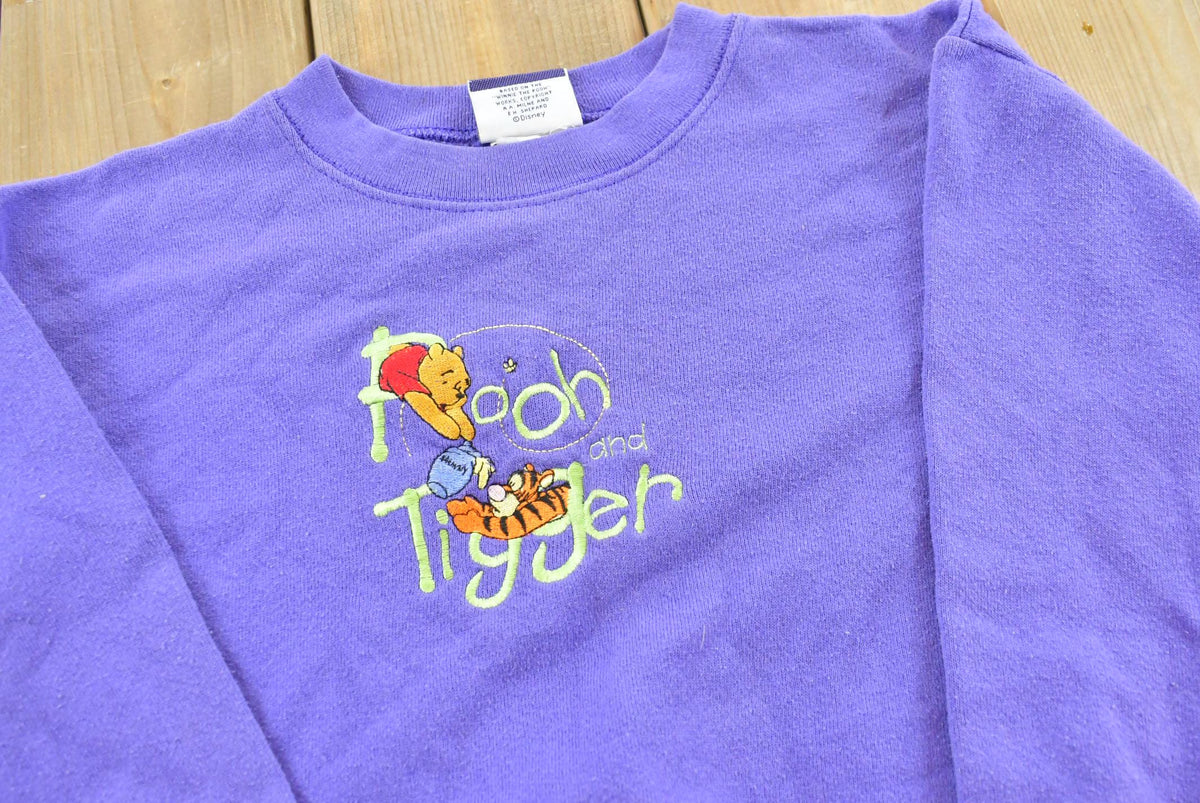 Vintage 1990s Pooh and Tigger Embroidered Walt Disney Crewneck Sweater Youth M