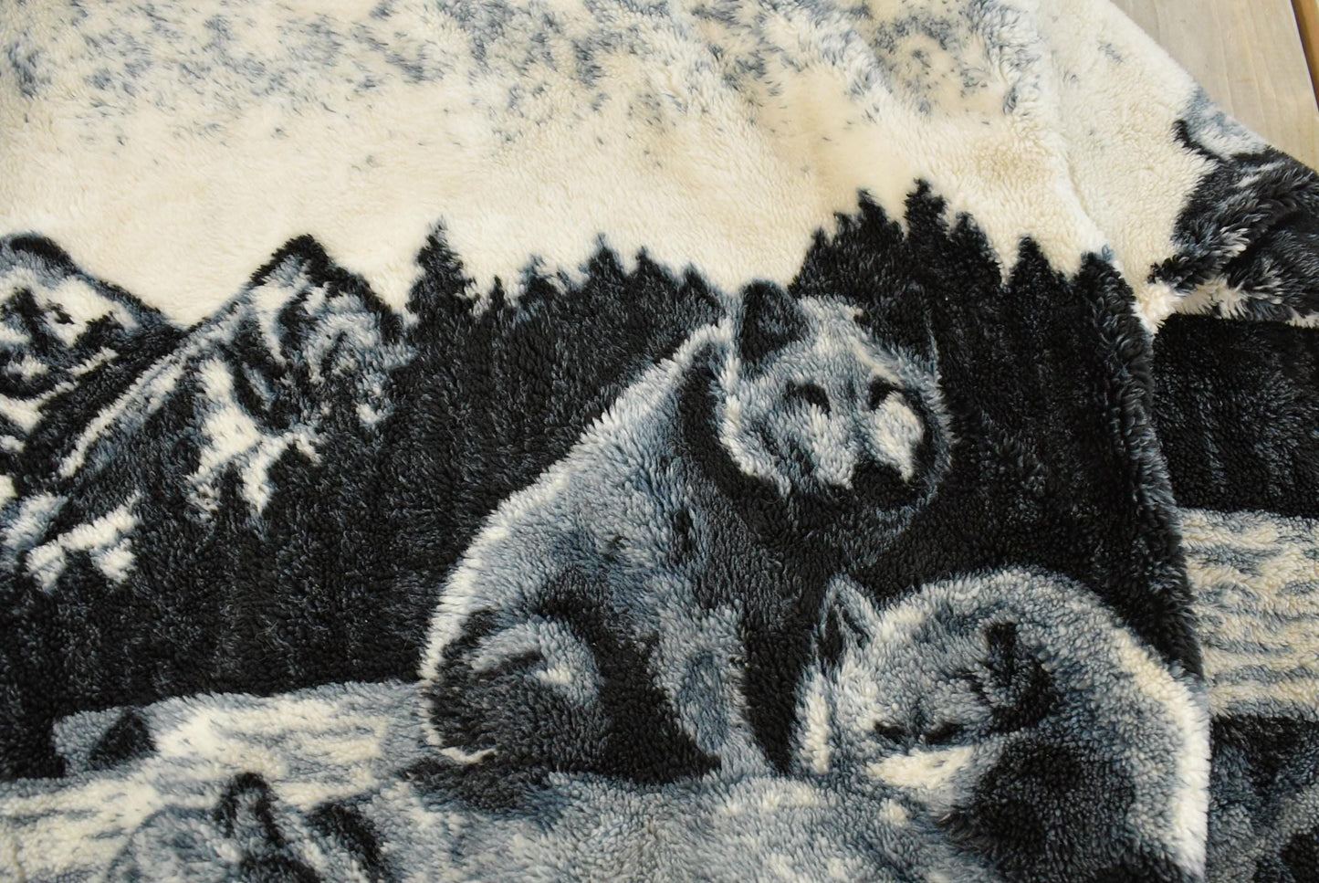 Vintage 1990s Black Mountain Wolf Theme All Over Print Zip Up Fleece Sweater Men's M