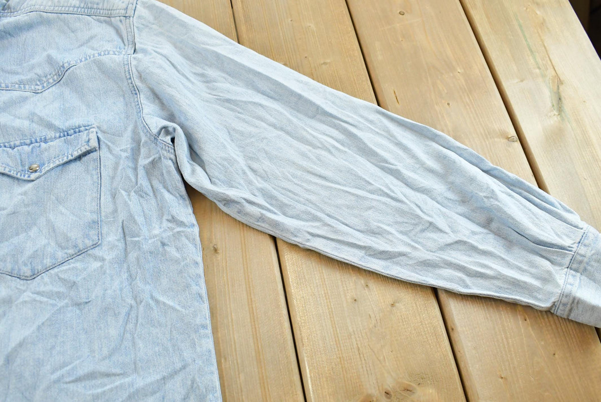 Vintage 1990s Faded Levis Red Tab Denim Button Up Shirt Men's L