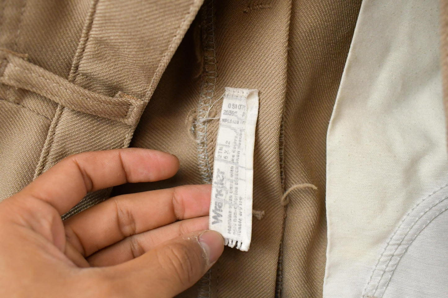 Vintage 80s Wrangler Cowboy Rancher Pants Pleated Beige Slacks Men's 35 x 31