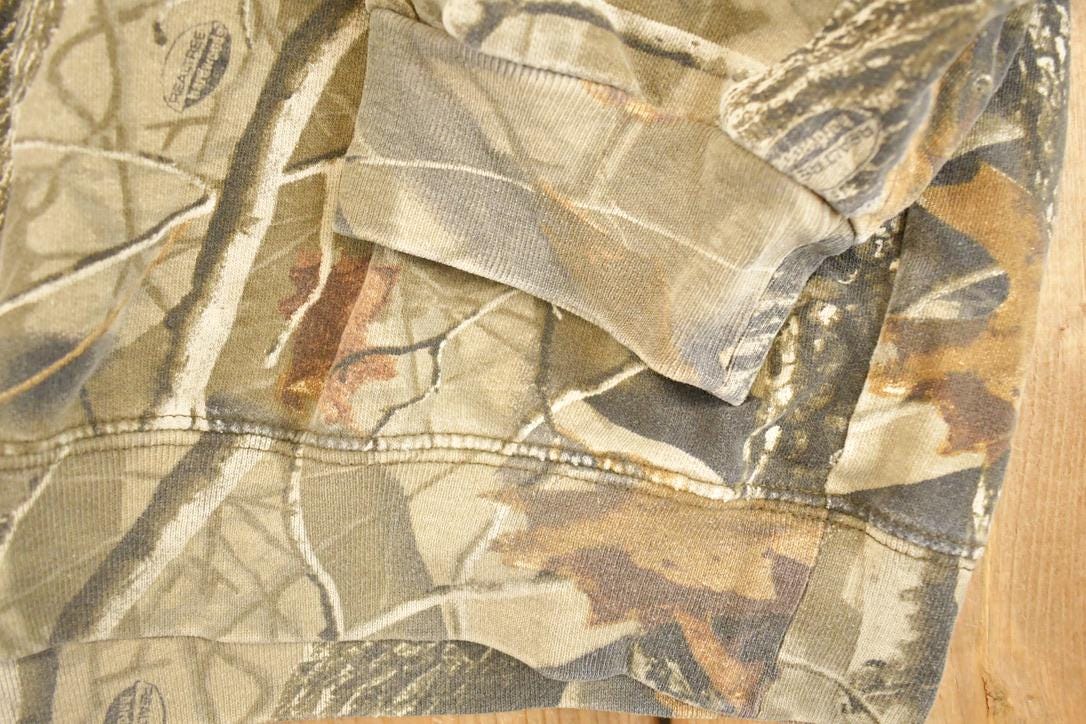 Vintage 1990s Real tree Camo Souvenir AOP Outdoorsman Crewneck Sweatshirt Mens XL