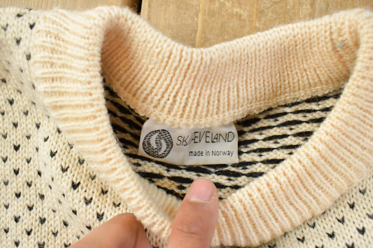 Vintage 1990s Skjaeveland Wool Nordic Knit Sweater Men's M