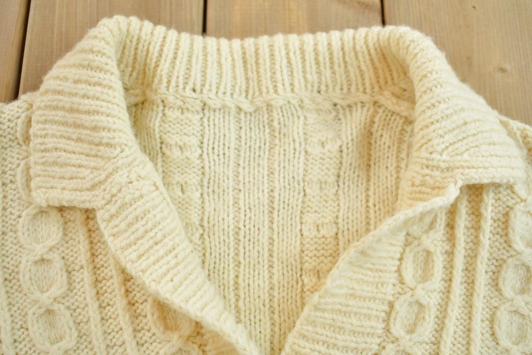 Vintage 1990s 100% Wool Cable Knit Cardigan Sweater Women's M