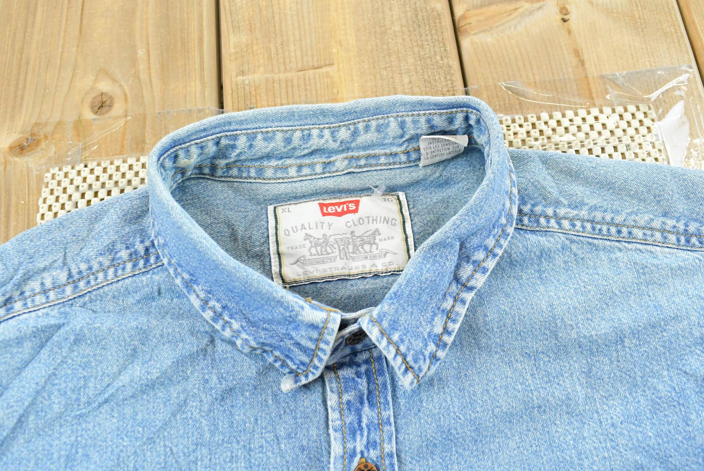 Vintage 1990s Levis Red Tab Denim Button Up Shirt Men's XL / Western Style / 90s Streetwear / Made in Hong Kong