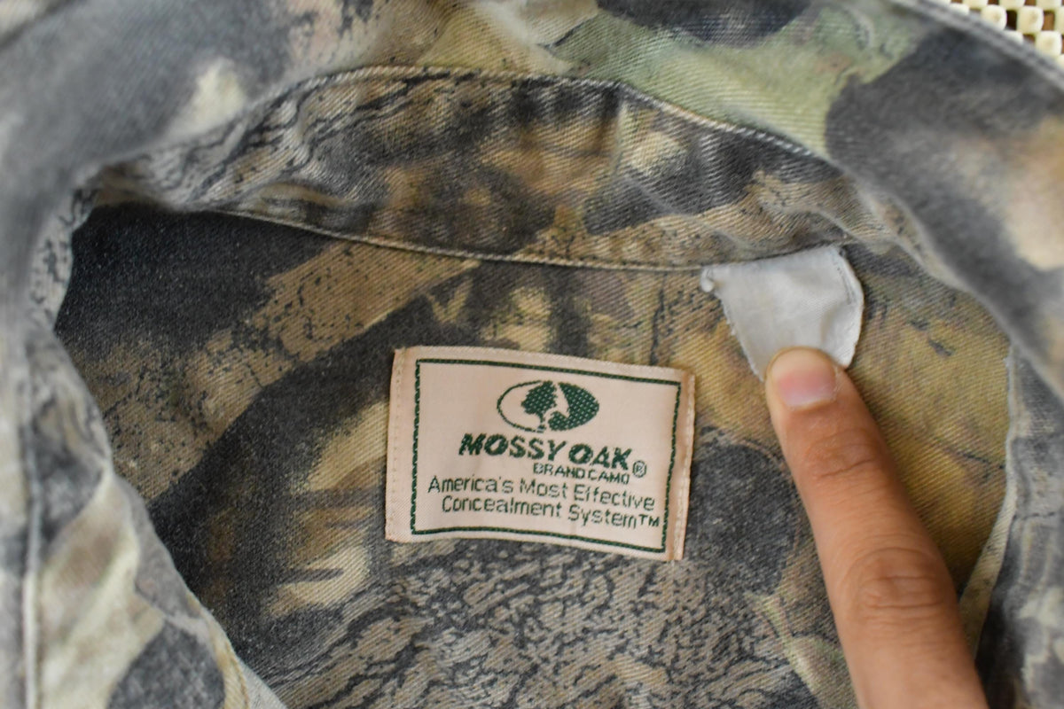 Vintage 1990s Mossy Oak Tree Camo Button Up Shirt Men's XL / 90s Button Up / Outdoorsman / Hunting Shirt
