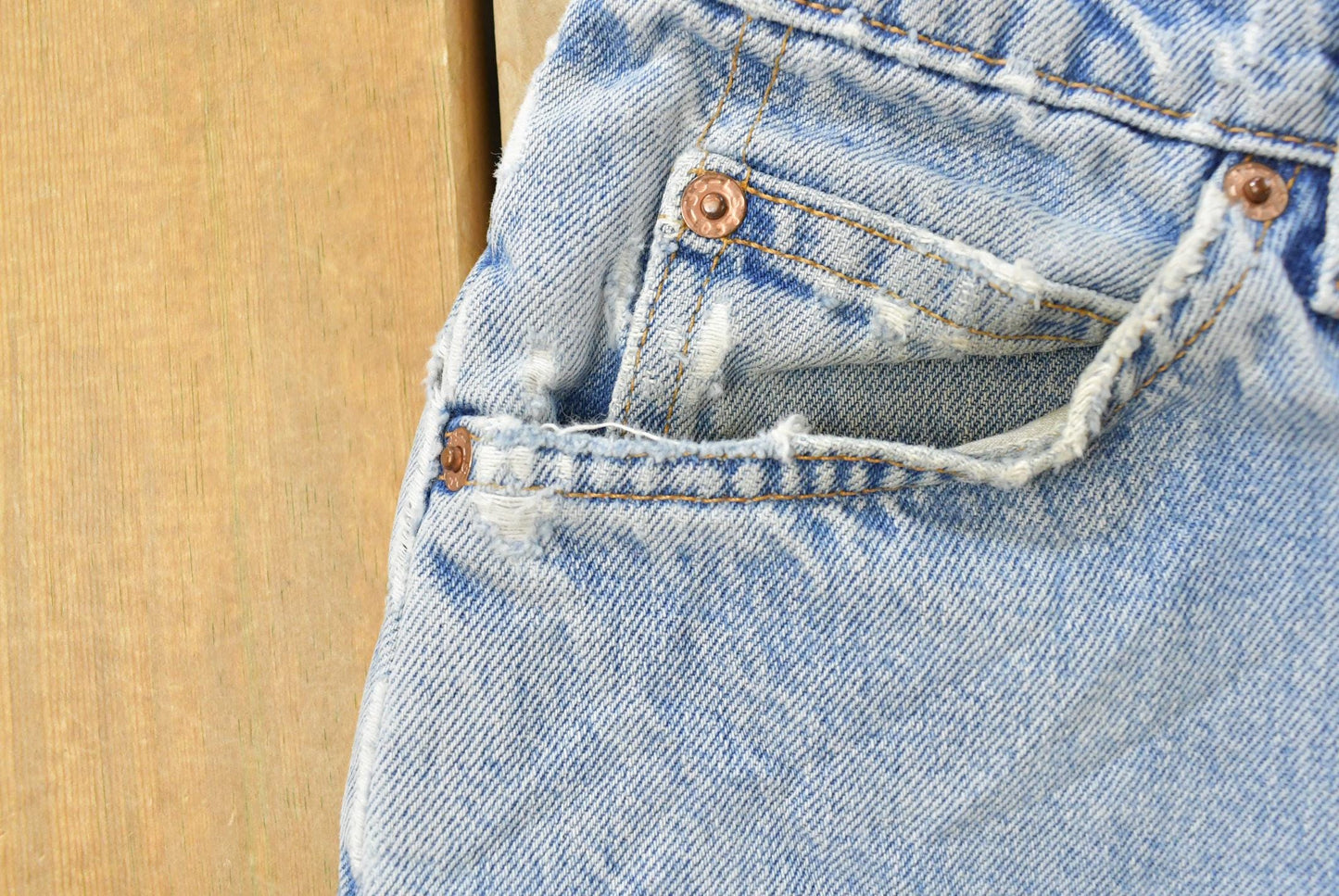 Vintage 1990s Levi's 560 Loose Tapered Denim Jeans Men's 26 x 31