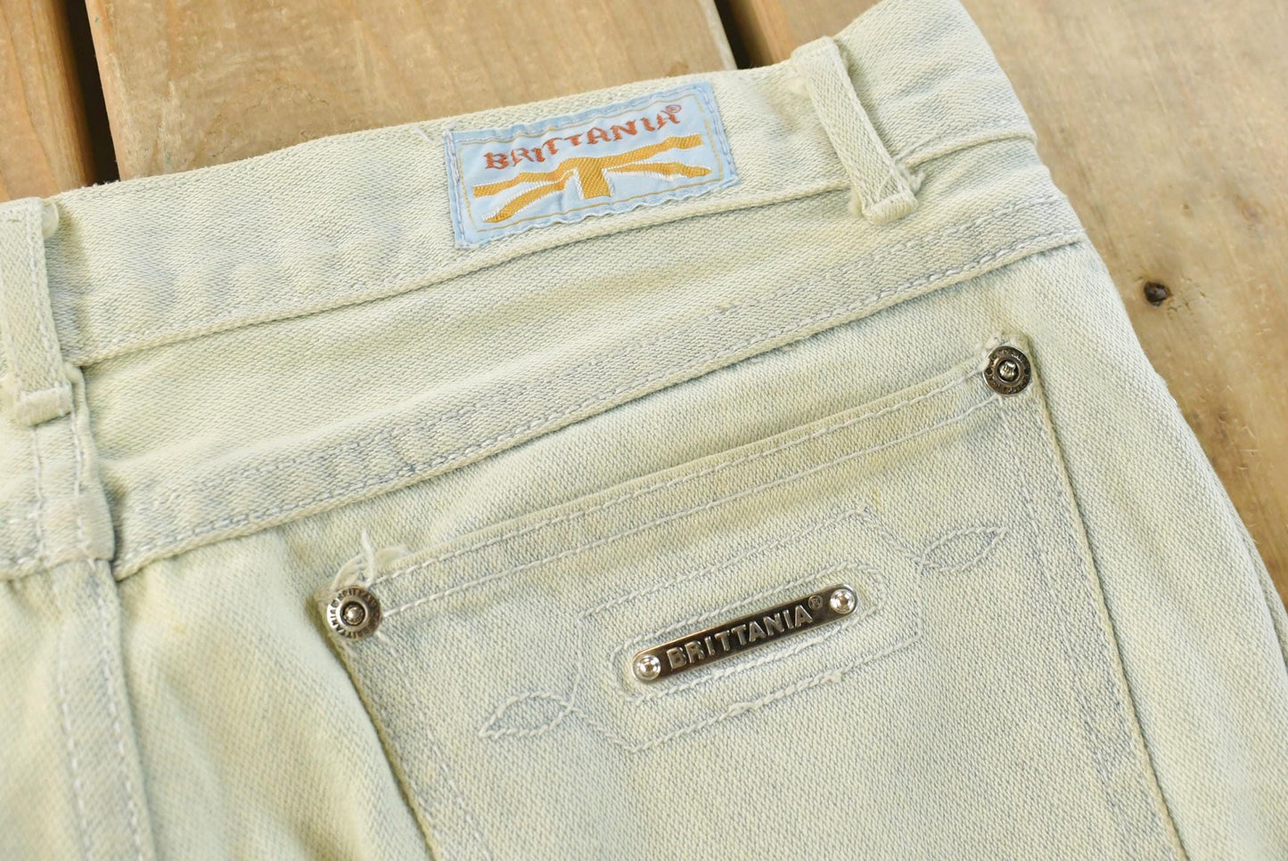 Vintage 1980s Britania Distressed Flare Denim Blue Jeans 30 x 30.5