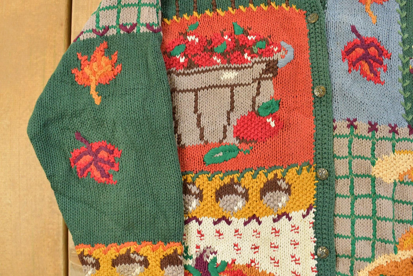 Vintage 1990s Hand Knitted Autumn Theme North Isle Cardigan Sweater Women's L