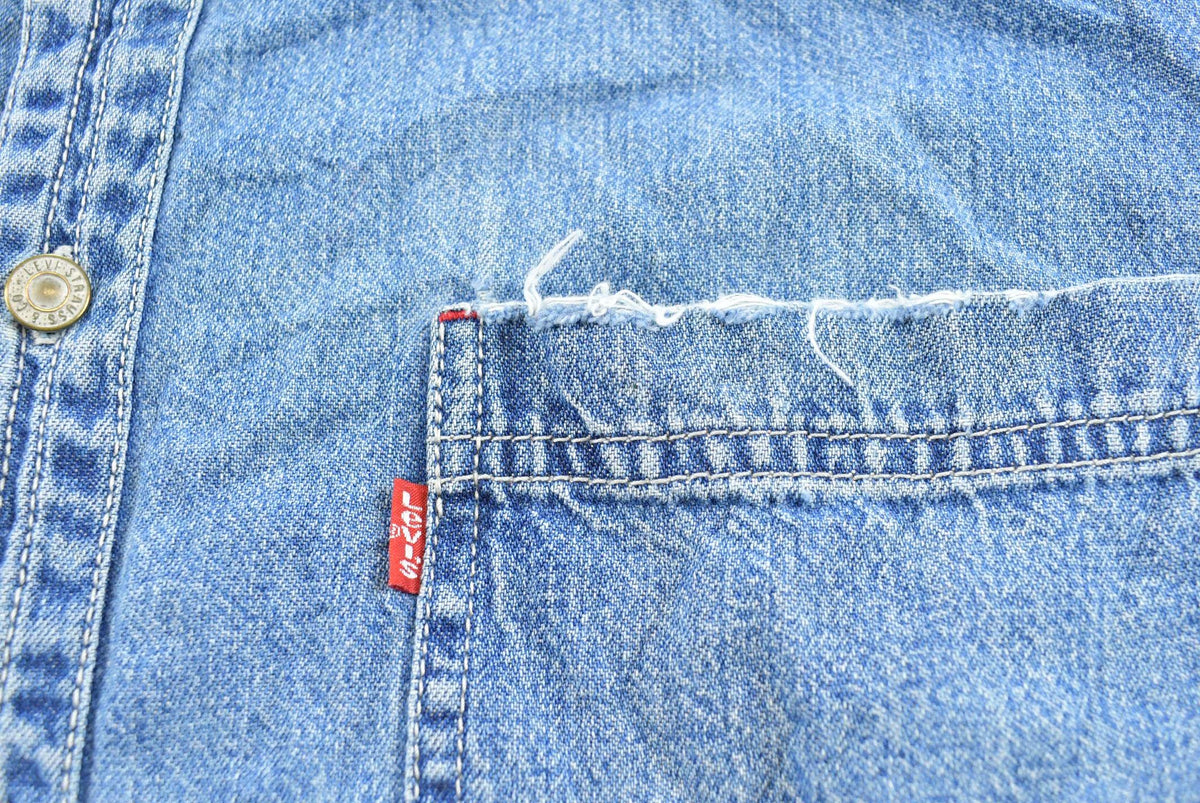 Vintage 1990s Distressed Levis Red Tab Denim Heavyweight Button Up Shirt Men's XL