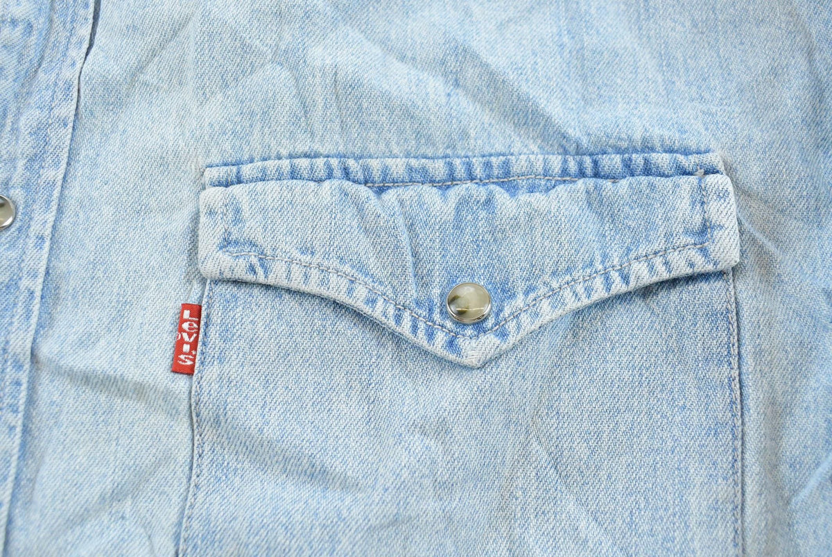 Vintage 1990s Faded Levis Red Tab Denim Button Up Shirt Men's L