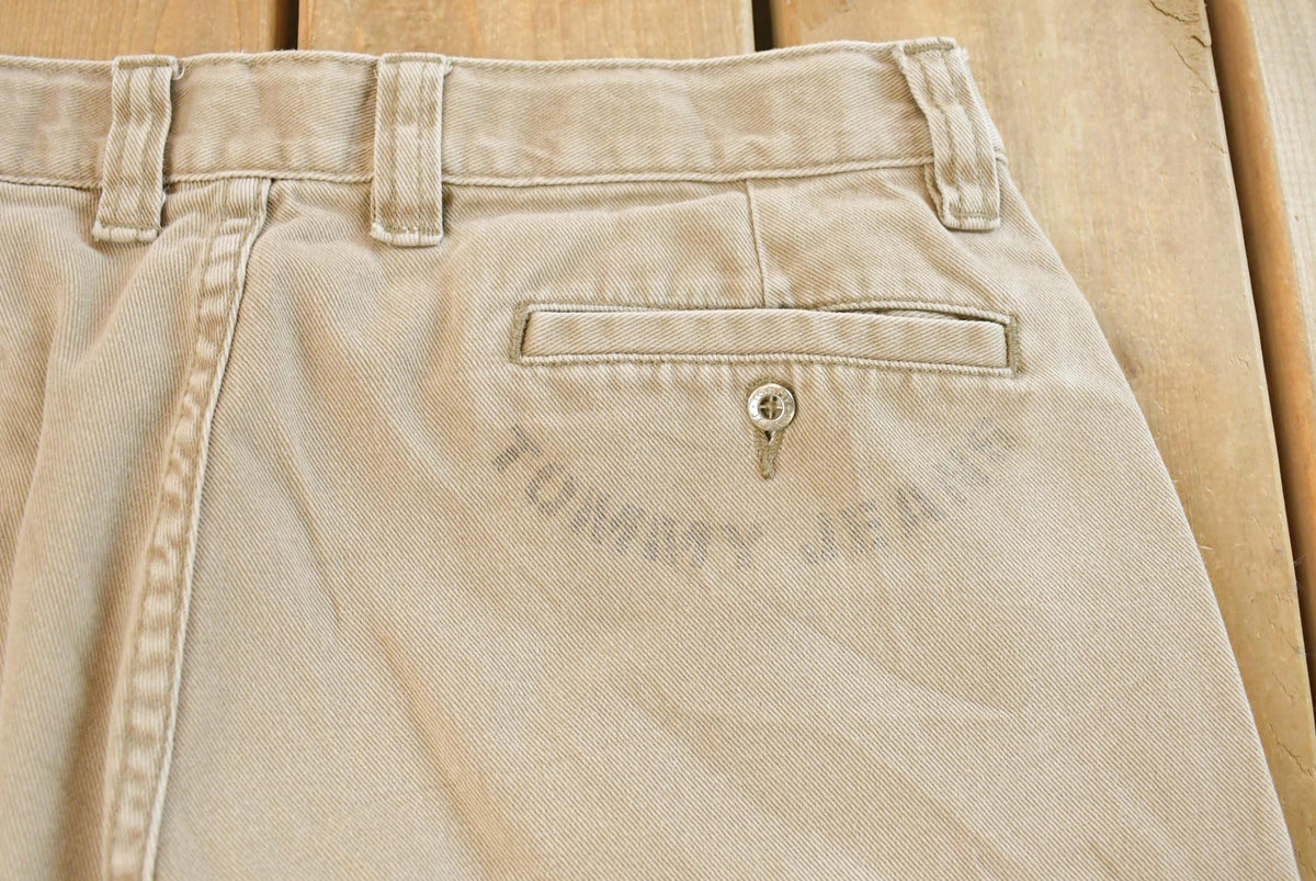 Vintage 1990s Tommy Hilfiger Chino Khaki Pants Men's 32 x 28