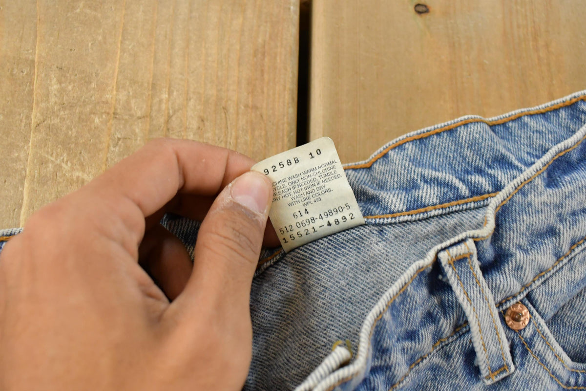 Vintage 1990s Levi's 512 Slim Straight Denim Jeans Women's 33 x 28.5