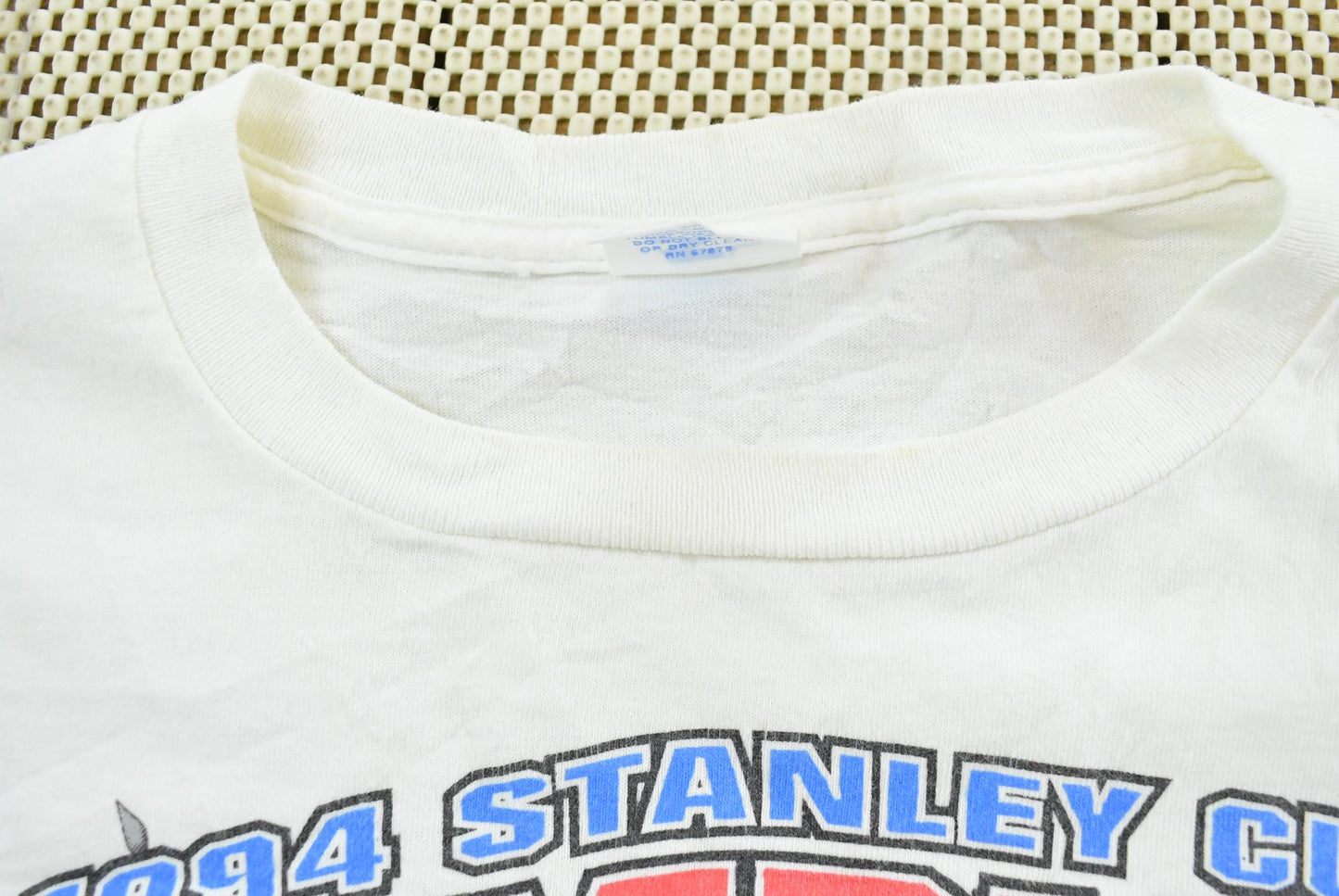 Vintage 1994 New York Rangers Stanley Cup Champions Starter NHL Graphic T-Shirt Men's L