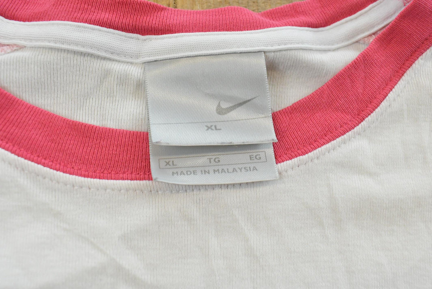 Vintage Y2K Nike Graphic Baby Tee T-Shirt Womens L