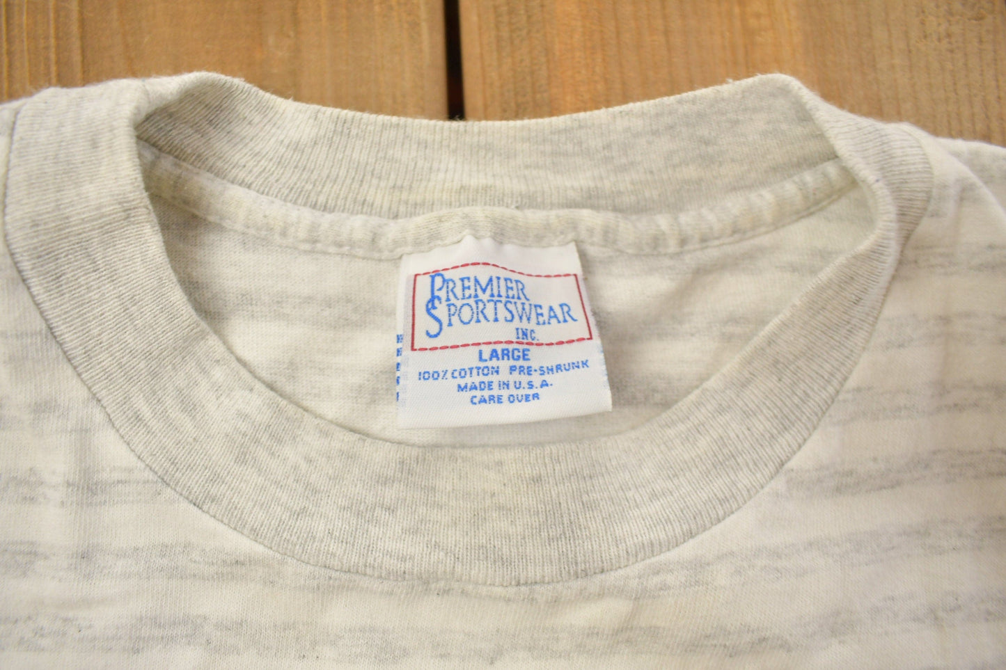 Vintage 1990s Legend Of The Seas Graphic T Shirt Men's Small