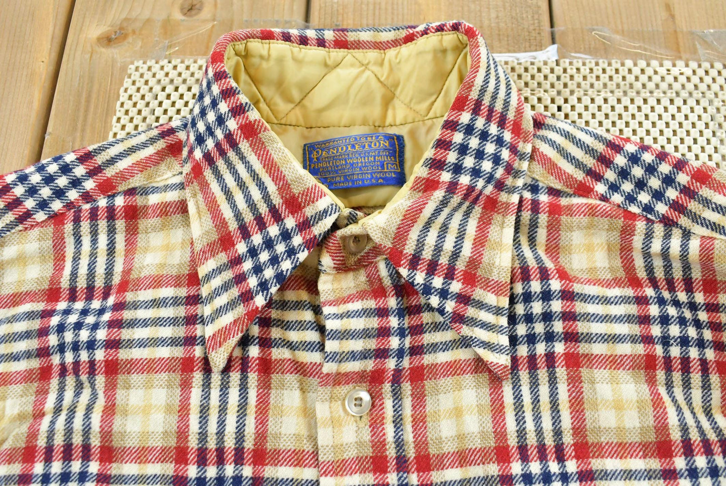 Vintage 1970s Pendleton Wool Flannel Button Up Shirt Men's M