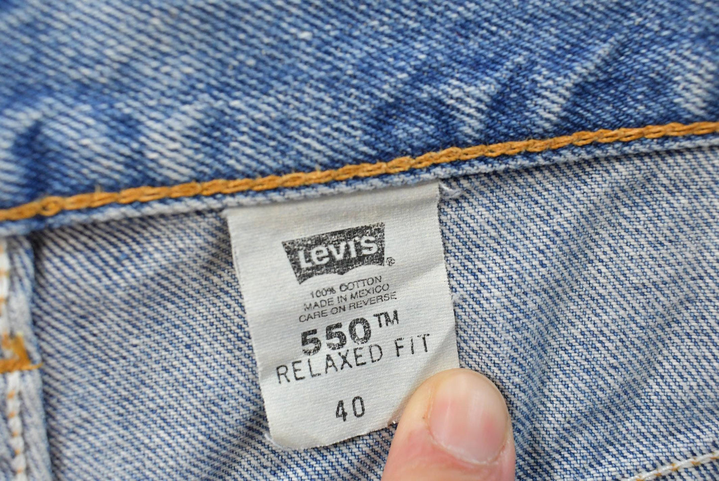Vintage 1990s Levi's 550 Relaxed Fit Denim Blue Jean Shorts Men's 38