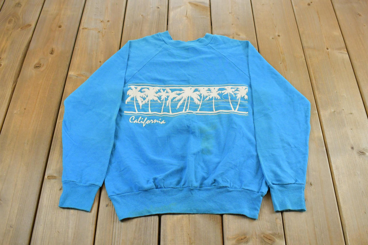 Vintage 1980s California Beach Raglan Crewneck Sweatshirt Men's S / Travel Souvenir / Americana / Made in USA
