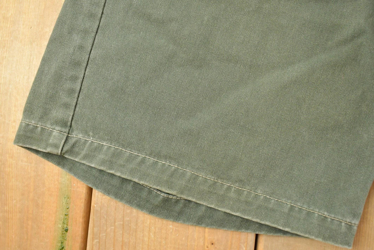 Vintage 1990s Levi's Green Denim Jean Shorts Men's 31
