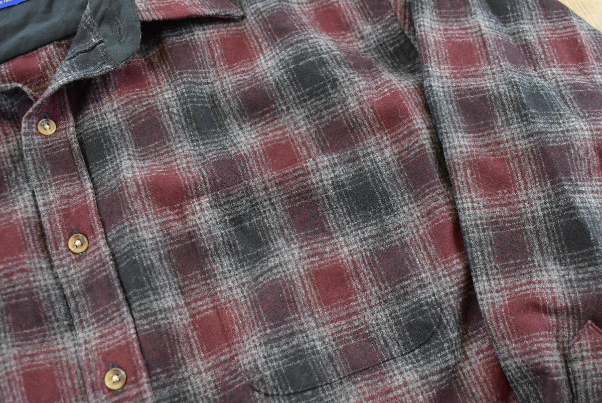 Vintage 2000s Pendleton Lodge Plaid Button Up Shirt Men's XL