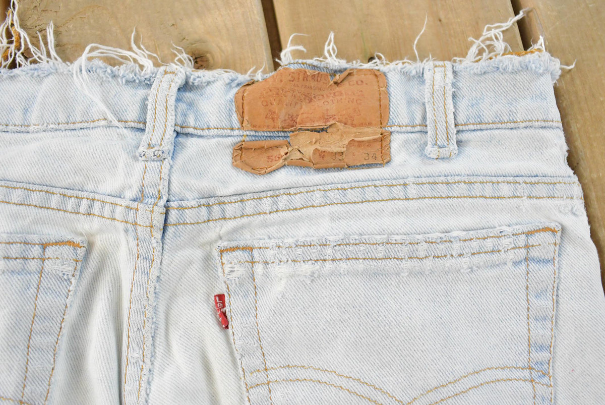 Vintage 1990s Levi's 550 Relaxed Tapered Fit Denim Jeans Men's 32 x 32.5