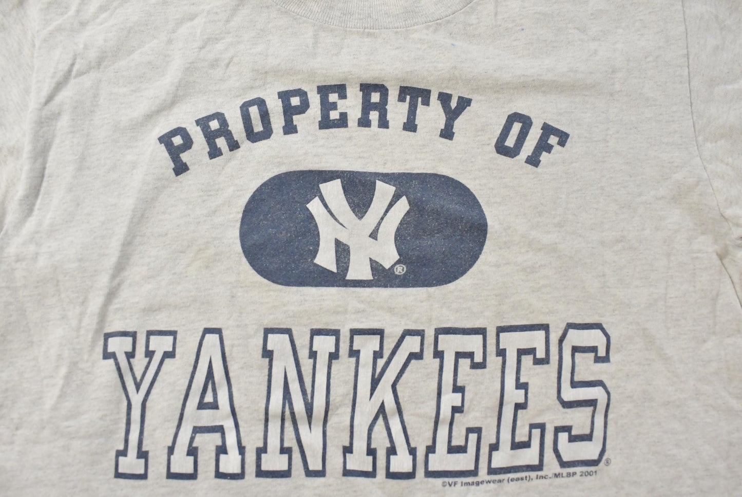 Vintage 2001 New York Yankees MLB Graphic T-Shirt Men's Small