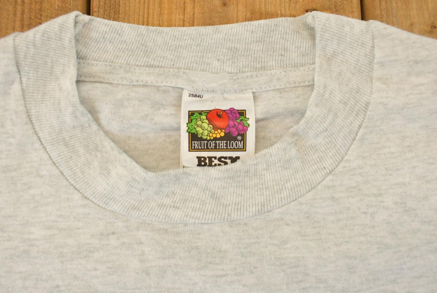 Vintage 1990s Great Ghost Chase Linton Hall School T-Shirt Men's L